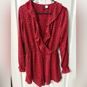 NWOT H&M Red Animal Print Shorts Romper women’s size 6